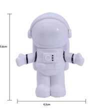 Portable USB Powered Night Light Astronaut Shape Reading Desk Lamp DC 5V LED Light for Computer Laptop PC Lighting Space Lovers